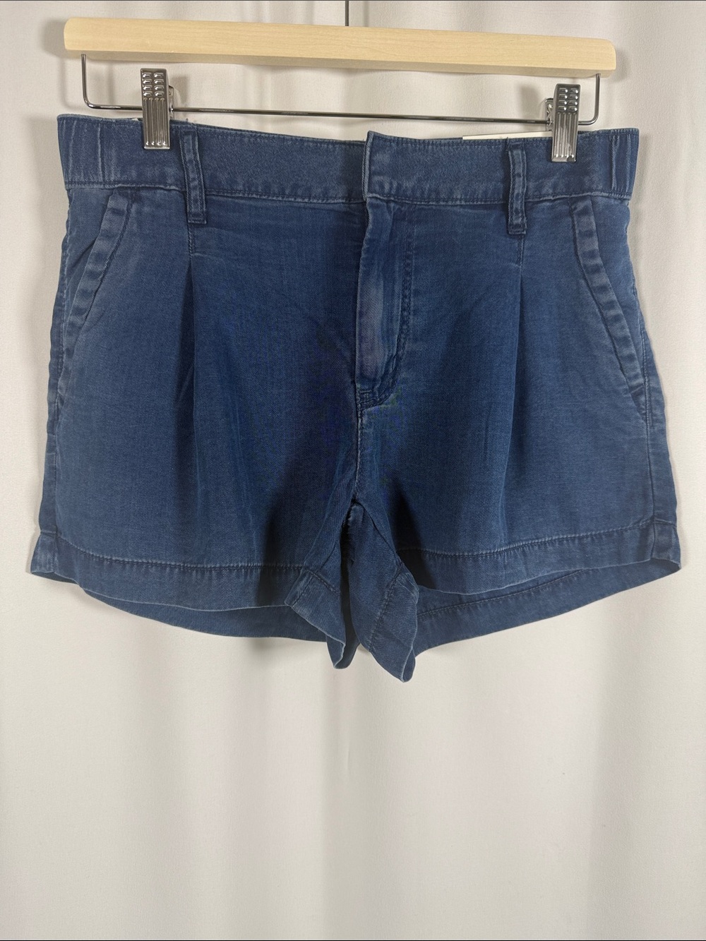 American Eagle Outfitters High-Rise Trouser Shirt